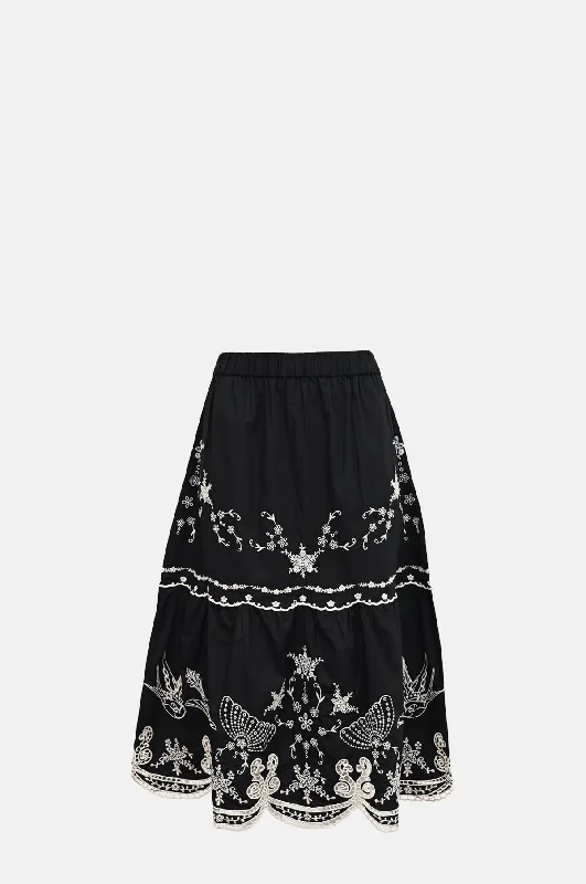 Kingsley Embroidery Skirt Black Hoodies for Winter Wear