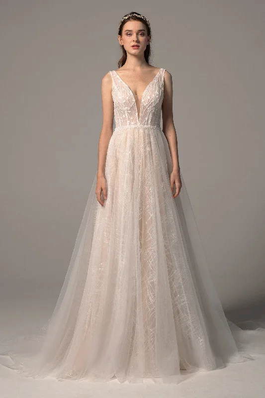 A-Line Court Train Tulle Wedding Dress CW2367 A-line Wedding Gown